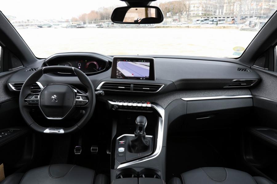 Торпедо Peugeot 3008 GT Line 2016 года  (WW) (фото 18 из 42)